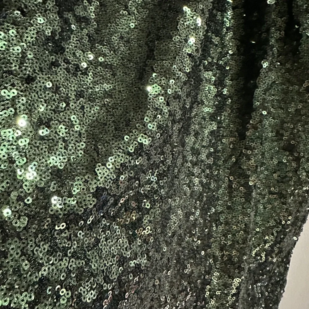 Charlotte Russe Sequin Mini Dress Womens XS Green Excellent Long Sleeve V-Neck‎